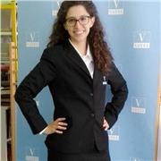 Studentessa al secondo anno frequentante università francese.
Diploma di maturità francese e italiano.
Offro lezioni di francese online per tutti i bisognosi